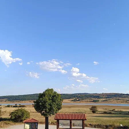 Casa Elisa Monegro.